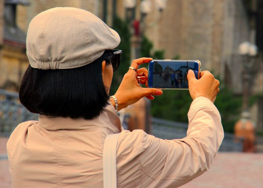 is marrakech safe for female travellers